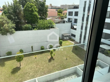 Apartamento T3 para Venda em Cedofeita, Santo Ildefonso, Sé, Miragaia, São Nicolau e Vitória
