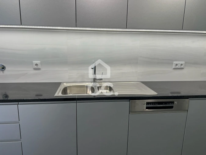 Apartamento T3 para Venda em Cedofeita, Santo Ildefonso, Sé, Miragaia, São Nicolau e Vitória Foto 9