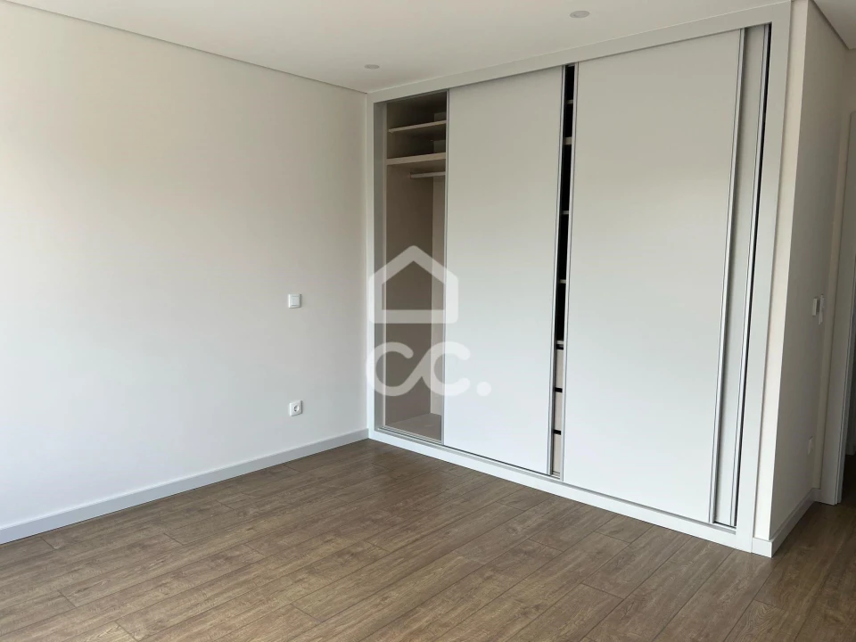 Apartamento T3 para Venda em Cedofeita, Santo Ildefonso, Sé, Miragaia, São Nicolau e Vitória Foto 20