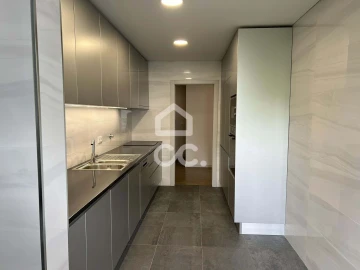 Apartamento T3 para Venda em Cedofeita, Santo Ildefonso, Sé, Miragaia, São Nicolau e Vitória