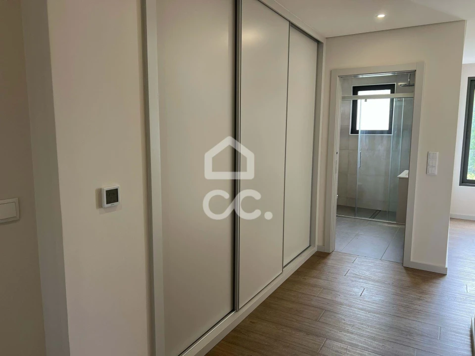 Apartamento T3 para Venda em Cedofeita, Santo Ildefonso, Sé, Miragaia, São Nicolau e Vitória Foto 14