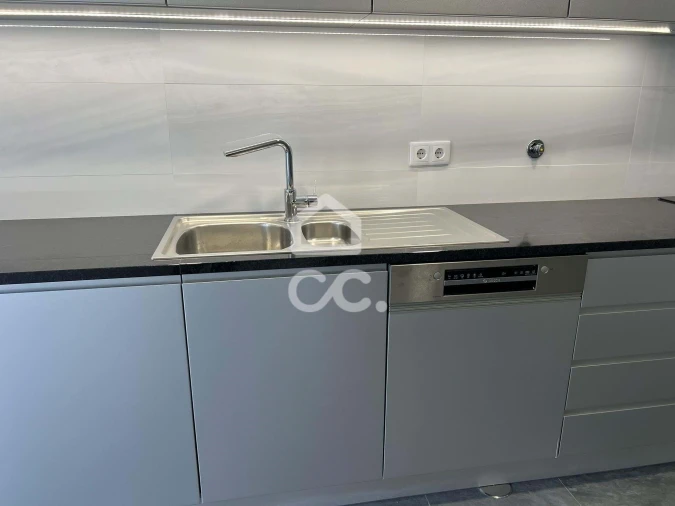 Apartamento T3 para Venda em Cedofeita, Santo Ildefonso, Sé, Miragaia, São Nicolau e Vitória Foto 7