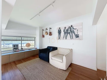 Apartamento T4 para Venda em Lordelo do Ouro e Massarelos