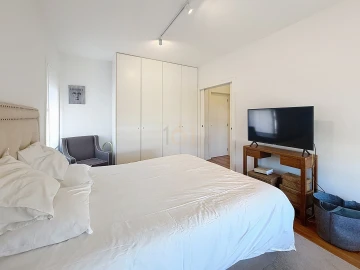 Apartamento T4 para Venda em Lordelo do Ouro e Massarelos
