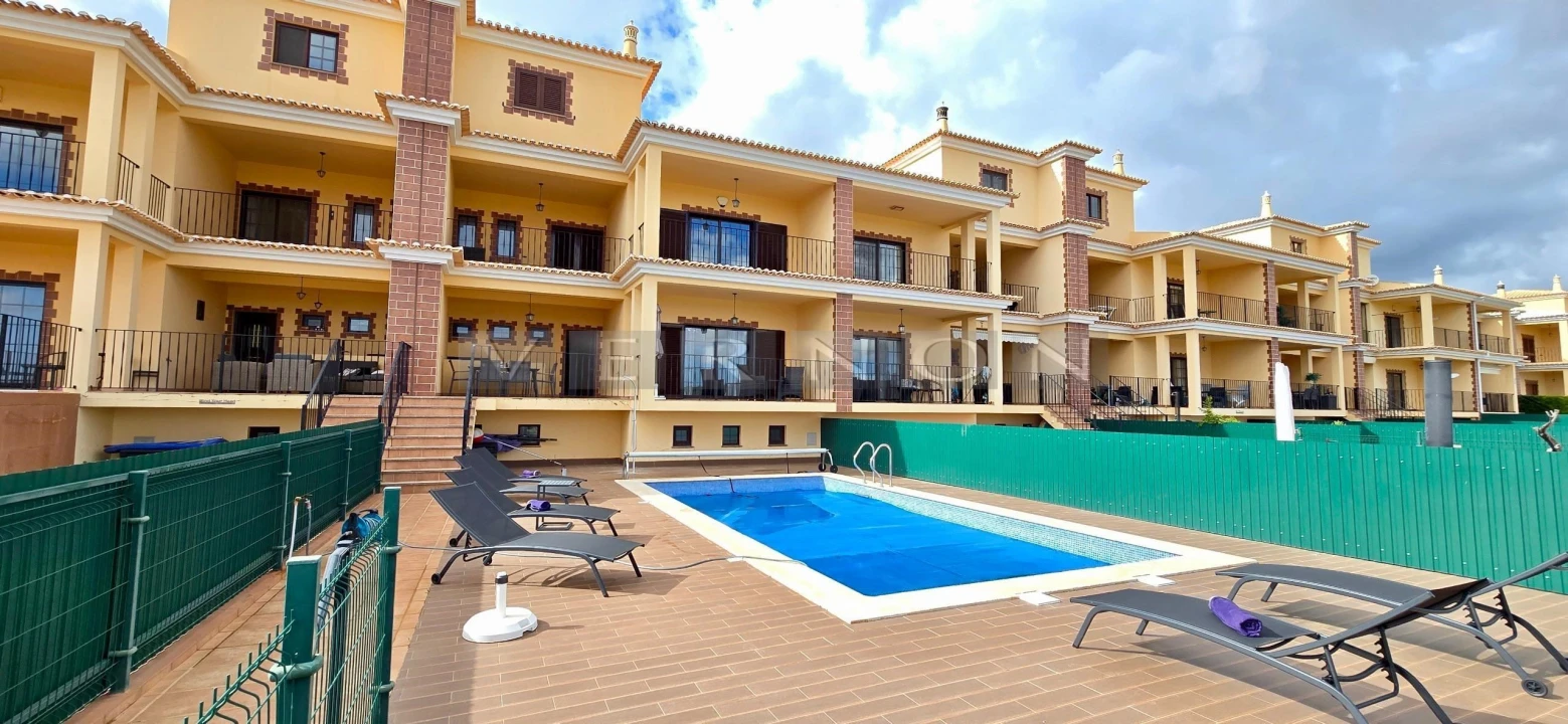 Moradia T4 para Venda em Silves Foto 1