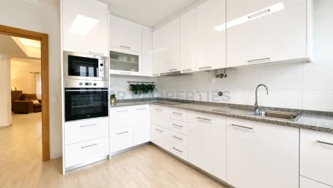 Moradia T3 para Venda em Quarteira