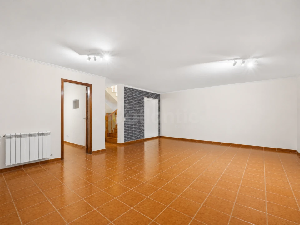 Moradia T3 para Venda em Alcabideche Foto 22