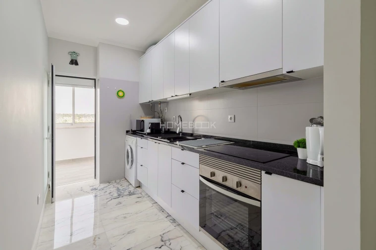 Apartamento T2 para Venda em Costa da Caparica Foto 9
