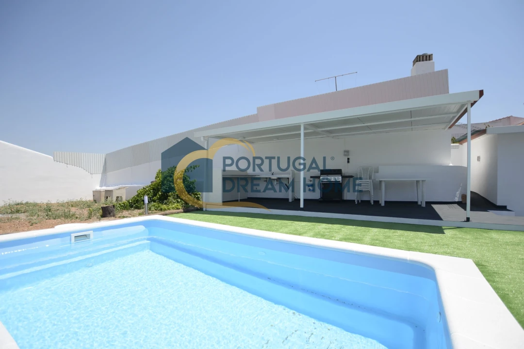 Moradia T2 para Venda em Alte Foto 22