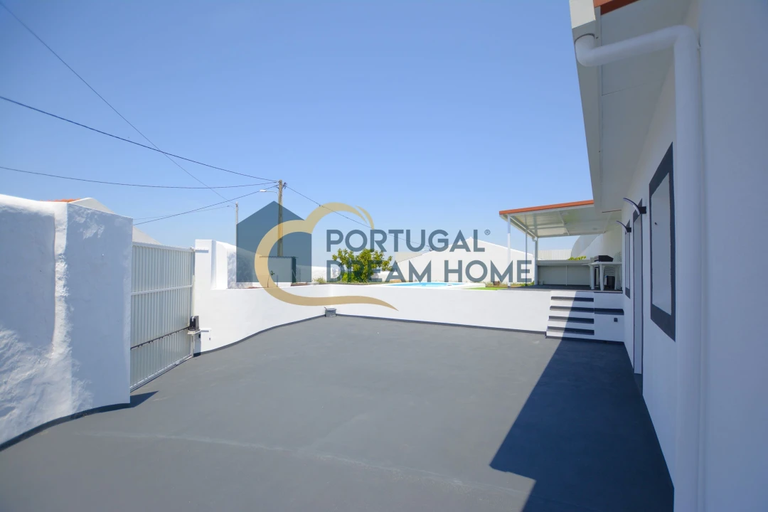 Moradia T2 para Venda em Alte Foto 5
