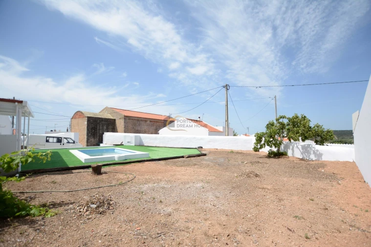 Moradia T2 para Venda em Alte Foto 21