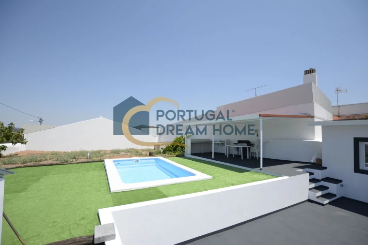 Moradia T2 para Venda em Alte Foto 7