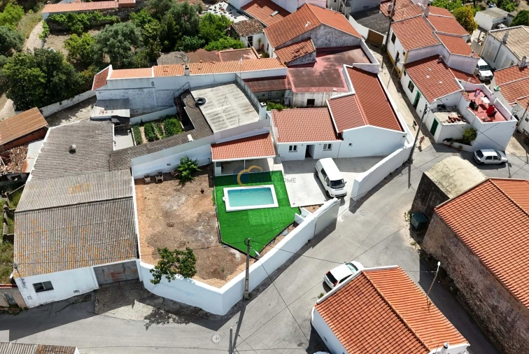 Moradia T2 para Venda em Alte Foto 25