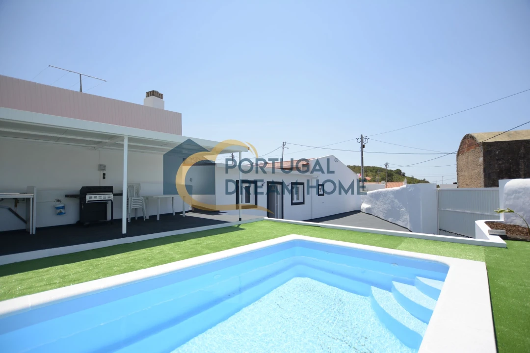 Moradia T2 para Venda em Alte Foto 8