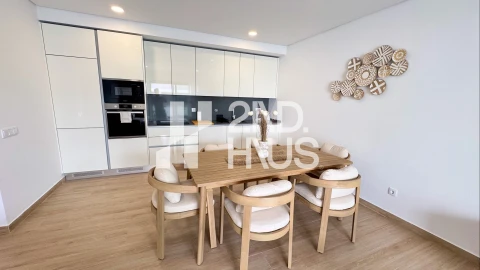 Apartamento T2 para Arrendamento em Quarteira