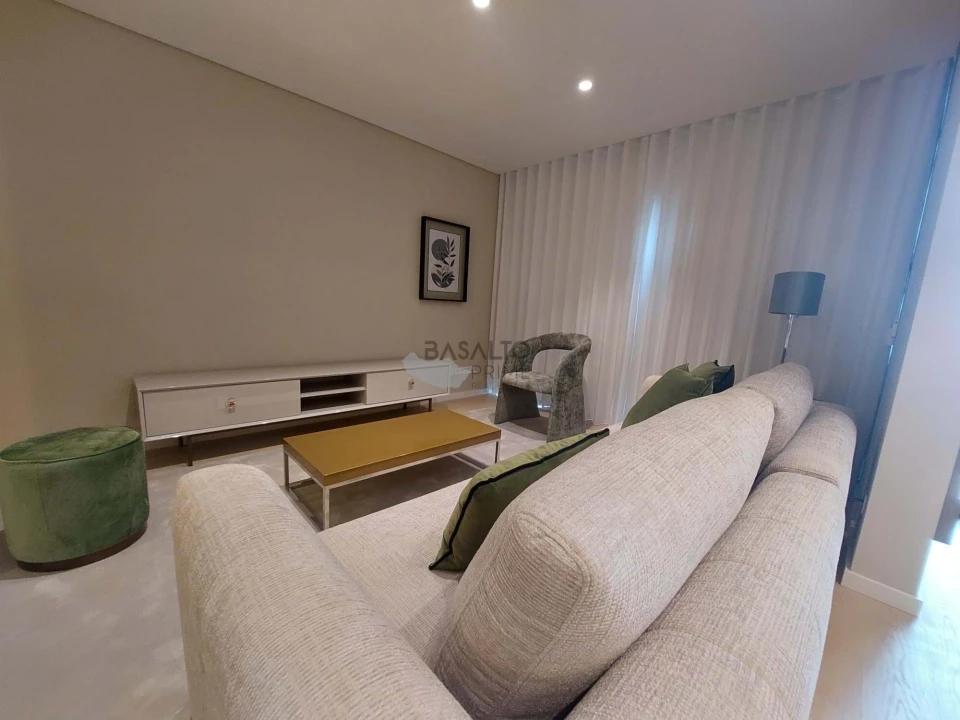 Apartamento T2 para Venda em São Martinho Foto 5
