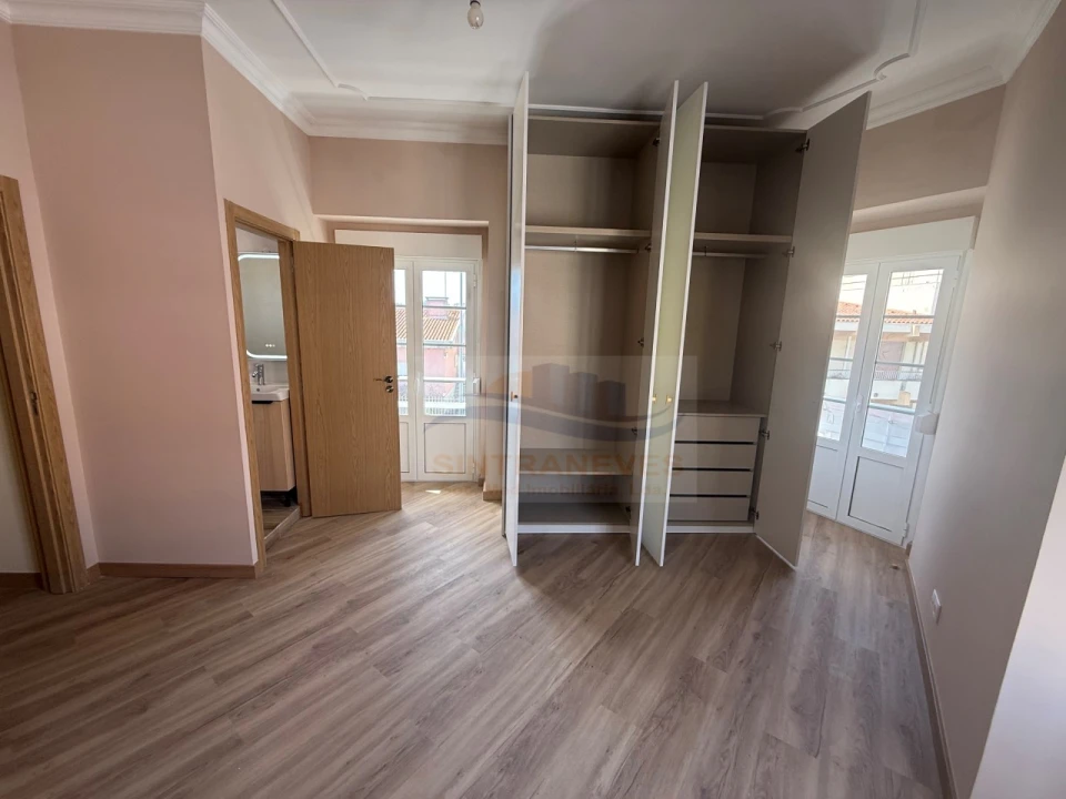 Apartamento T2 para Venda em Venteira Foto 1