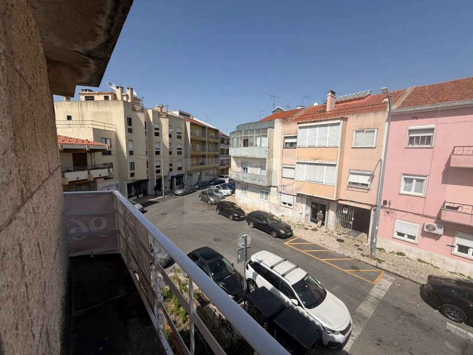 Apartamento T2 para Venda em Venteira Foto 6