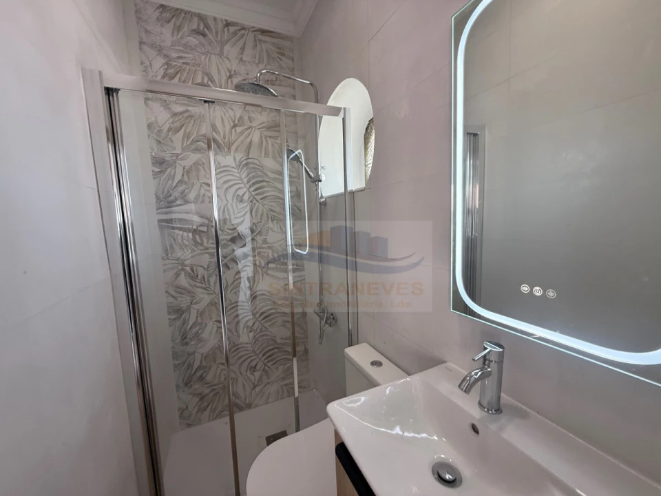 Apartamento T2 para Venda em Venteira Foto 9