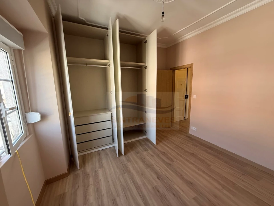 Apartamento T2 para Venda em Venteira Foto 14