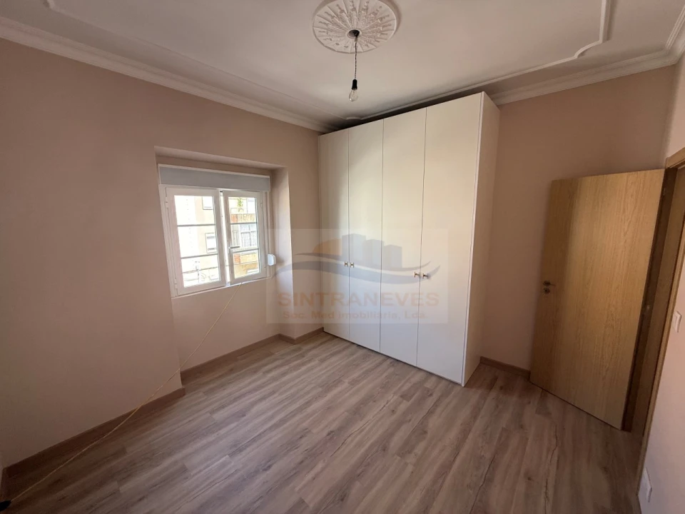 Apartamento T2 para Venda em Venteira Foto 17
