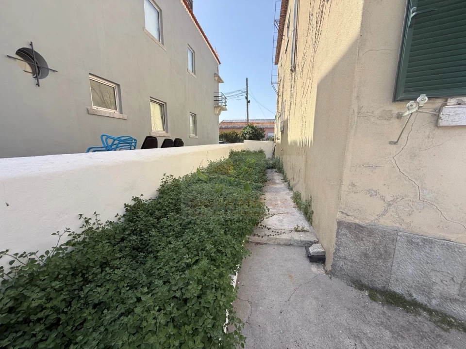 Apartamento T2 para Venda em Venteira Foto 23