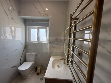 Apartamento T2 para Venda em Venteira