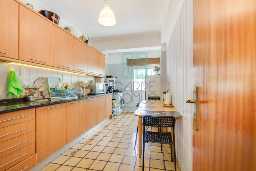 Apartamento T2 para Venda em Odivelas Foto 4