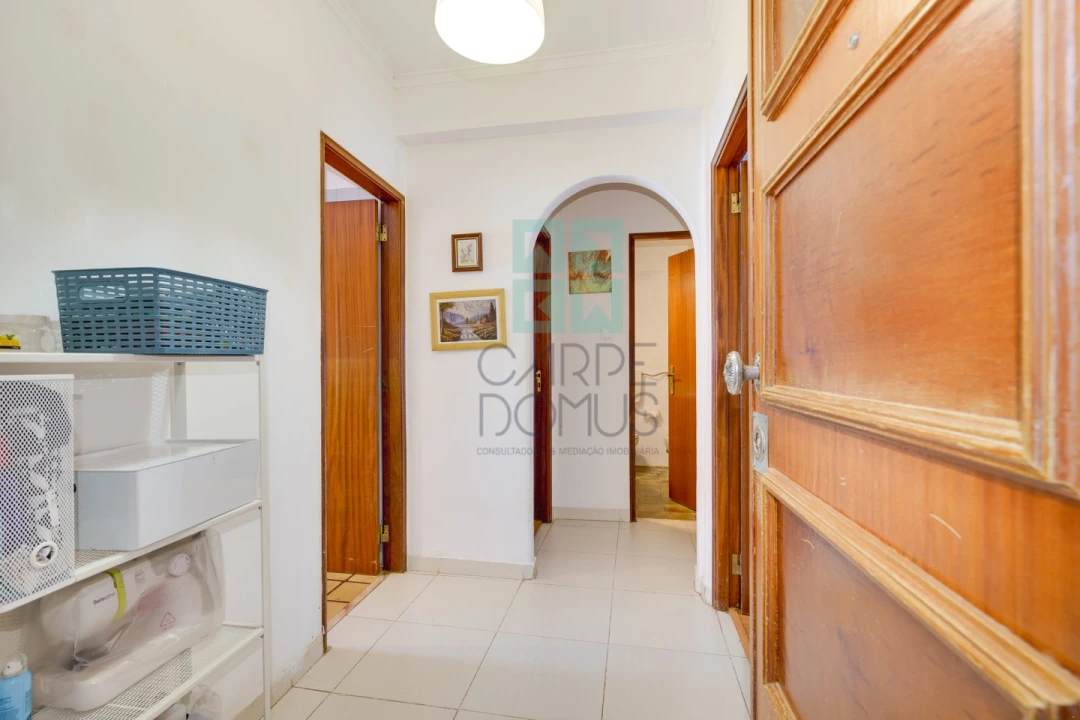 Apartamento T2 para Venda em Odivelas Foto 6