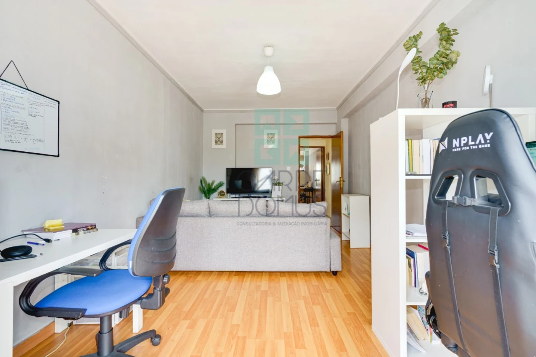 Apartamento T2 para Venda em Odivelas Foto 12