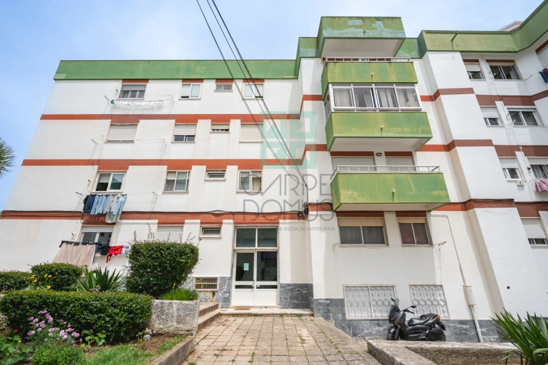Apartamento T2 para Venda em Odivelas Foto 19