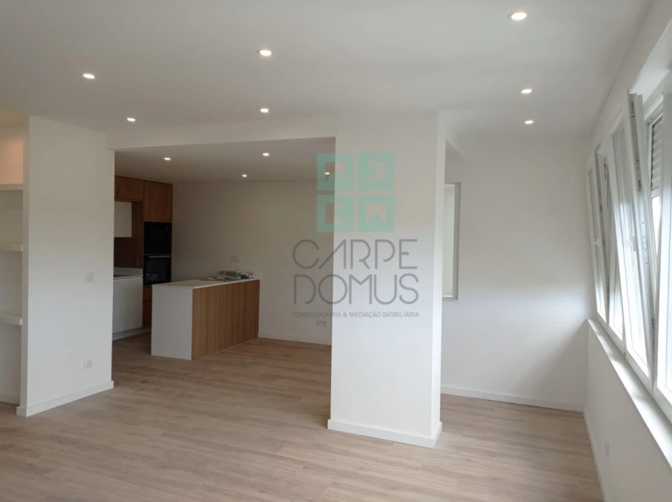 Apartamento T3 para Venda em Benfica Foto 6