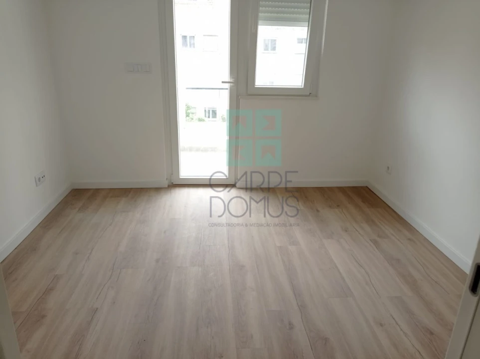 Apartamento T3 para Venda em Benfica Foto 18