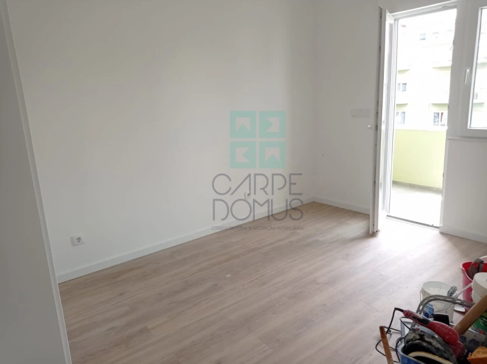 Apartamento T3 para Venda em Benfica Foto 28
