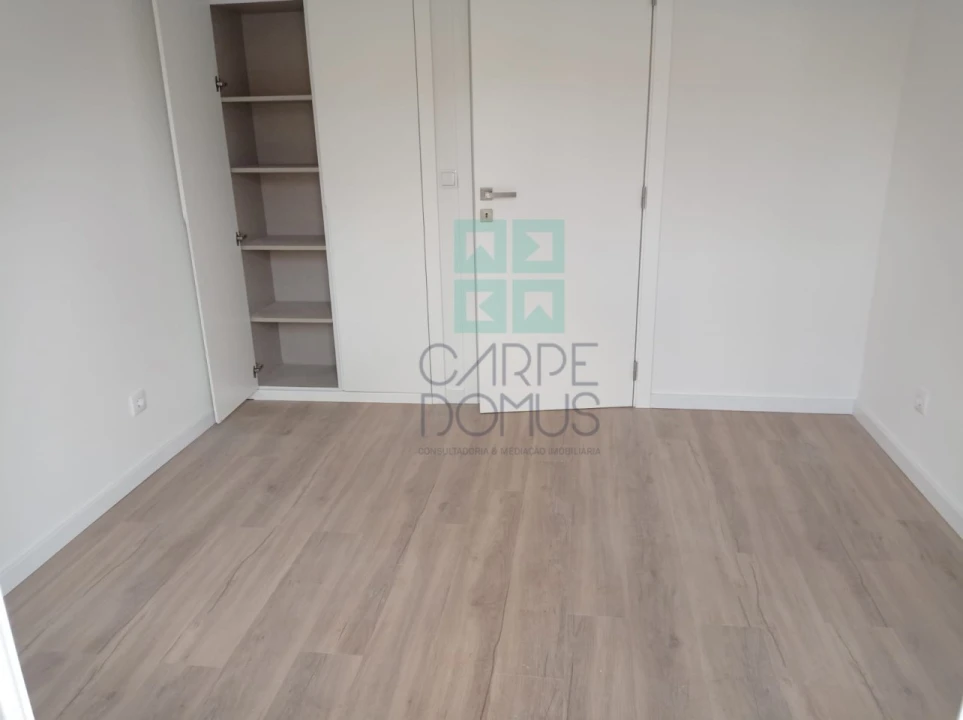 Apartamento T3 para Venda em Benfica Foto 23