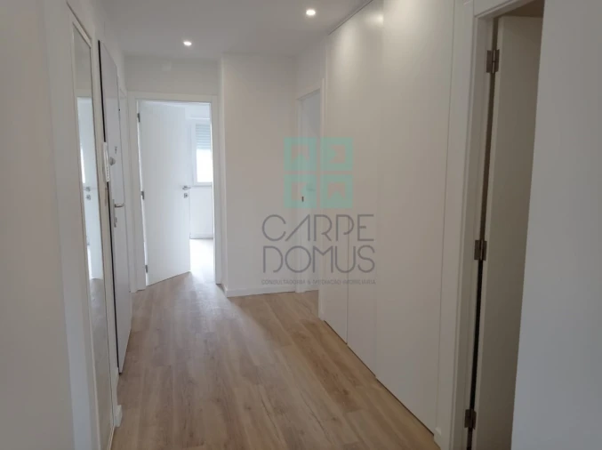 Apartamento T3 para Venda em Benfica Foto 9
