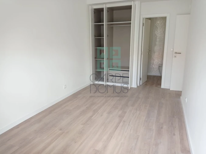 Apartamento T3 para Venda em Benfica Foto 17