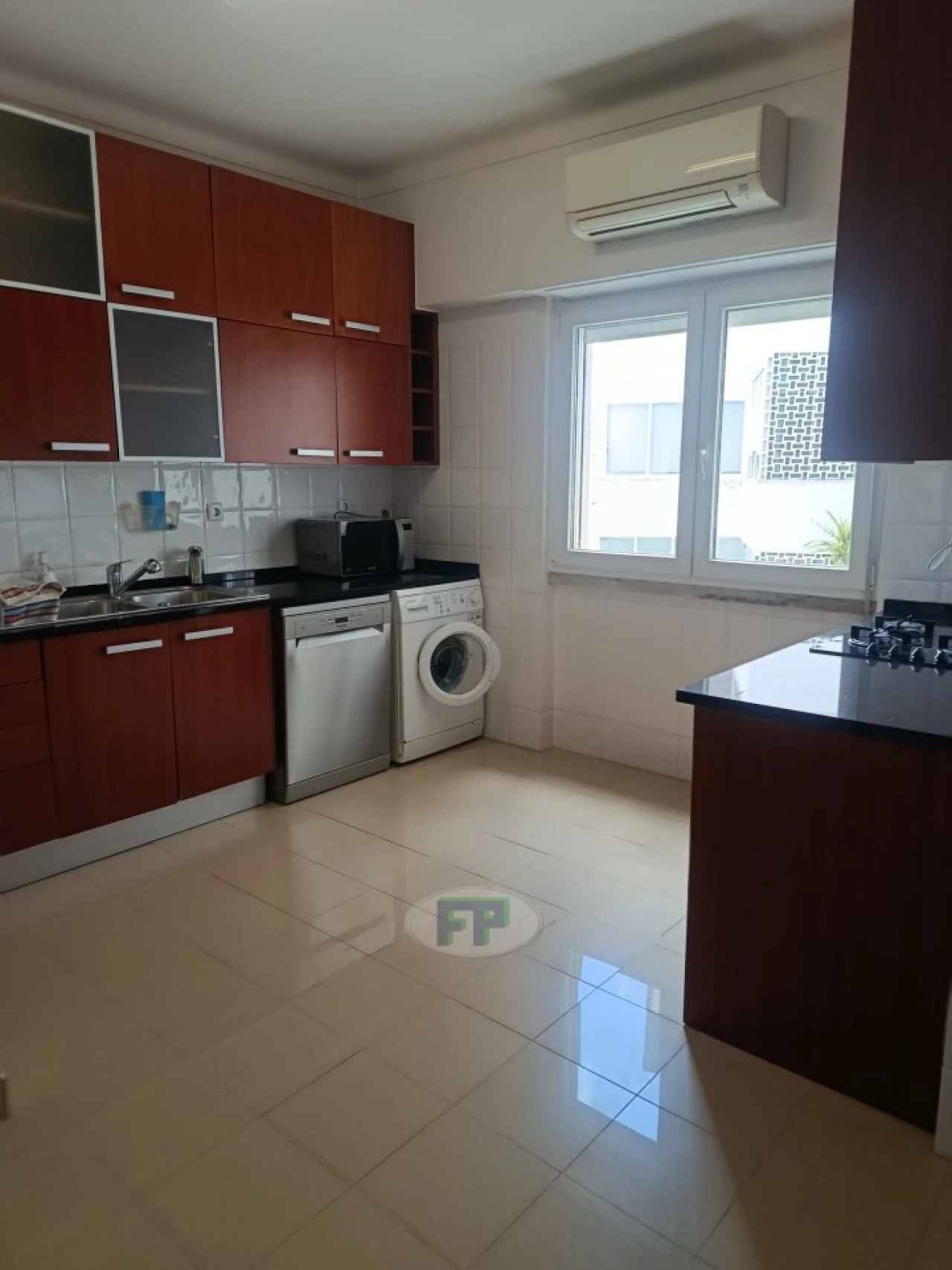 Apartamento T4 para Arrendamento em Arroios Foto 2