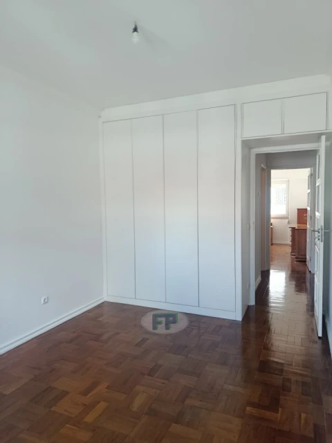 Apartamento T4 para Arrendamento em Arroios