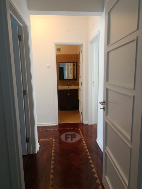 Apartamento T4 para Arrendamento em Arroios