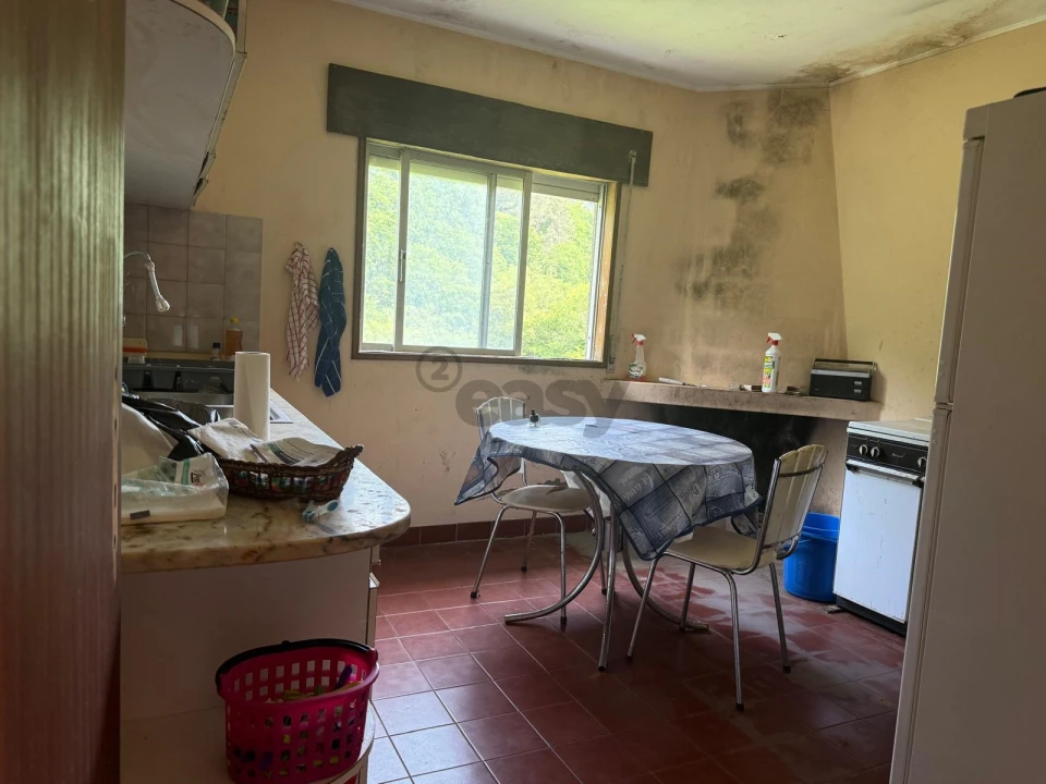Moradia T3 para Venda em Ansiães Foto 24