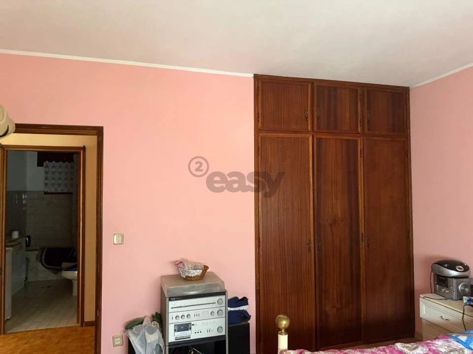 Moradia T3 para Venda em Ansiães Foto 38
