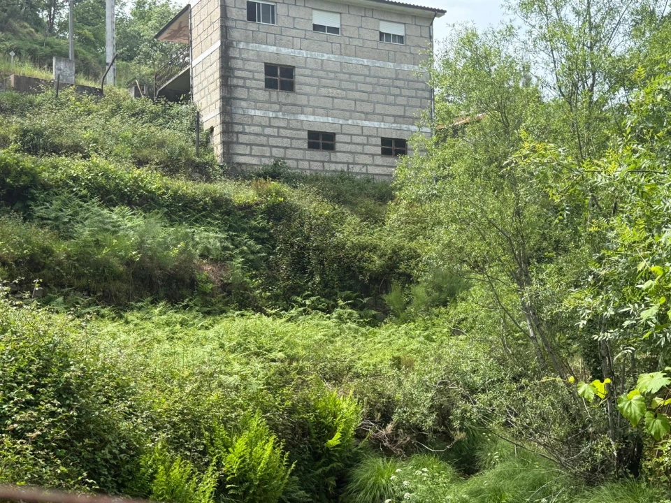 Moradia T3 para Venda em Ansiães Foto 6