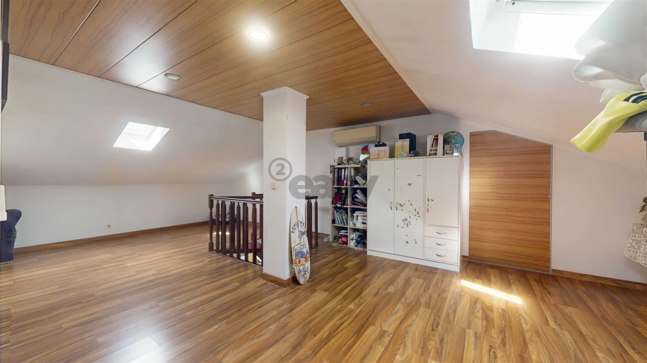 Apartamento T4 para Venda em Póvoa de Santa Iria e Forte da Casa Foto 28