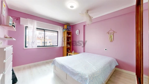 Apartamento T4 para Venda em Póvoa de Santa Iria e Forte da Casa