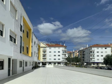 Apartamento T4 para Venda em Póvoa de Santa Iria e Forte da Casa