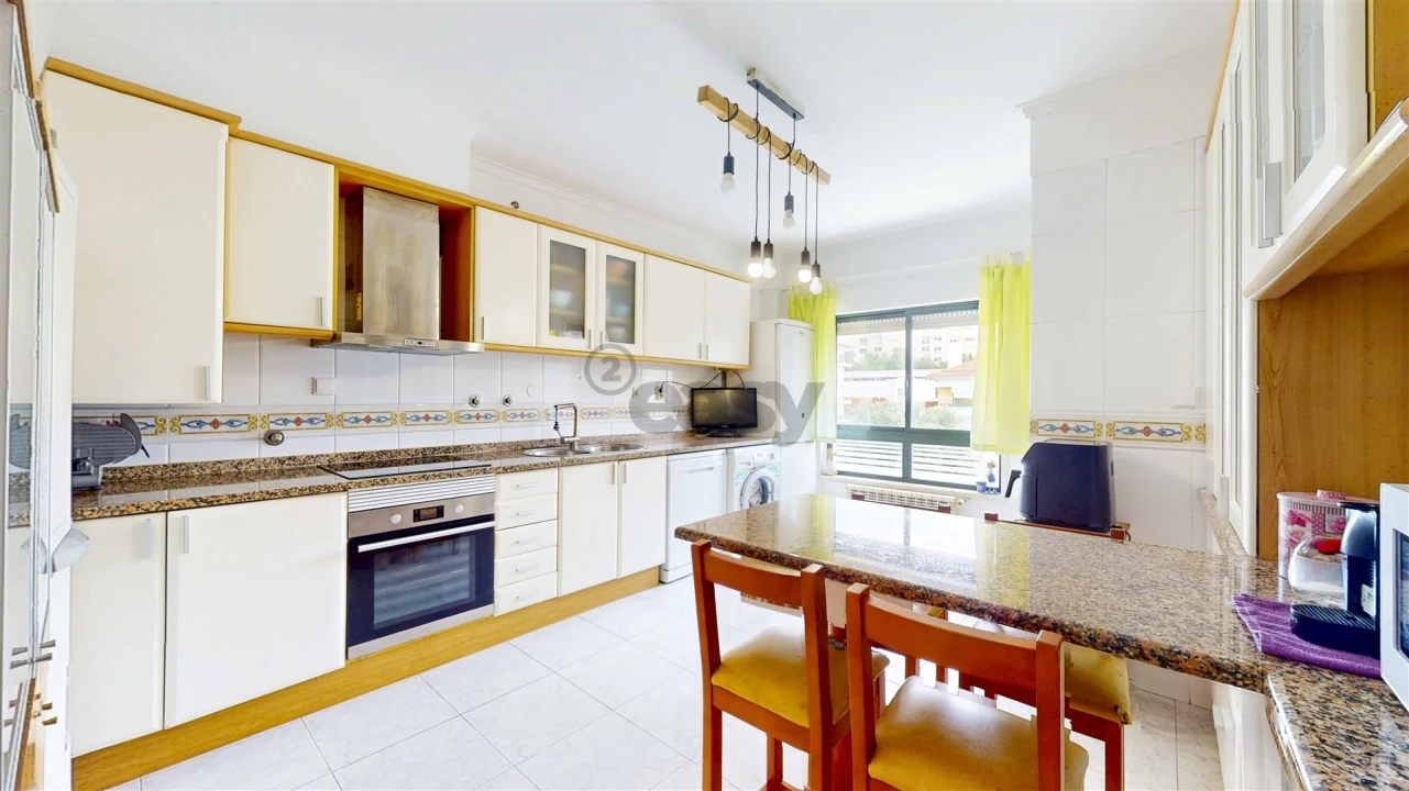Apartamento T4 para Venda em Póvoa de Santa Iria e Forte da Casa Foto 9
