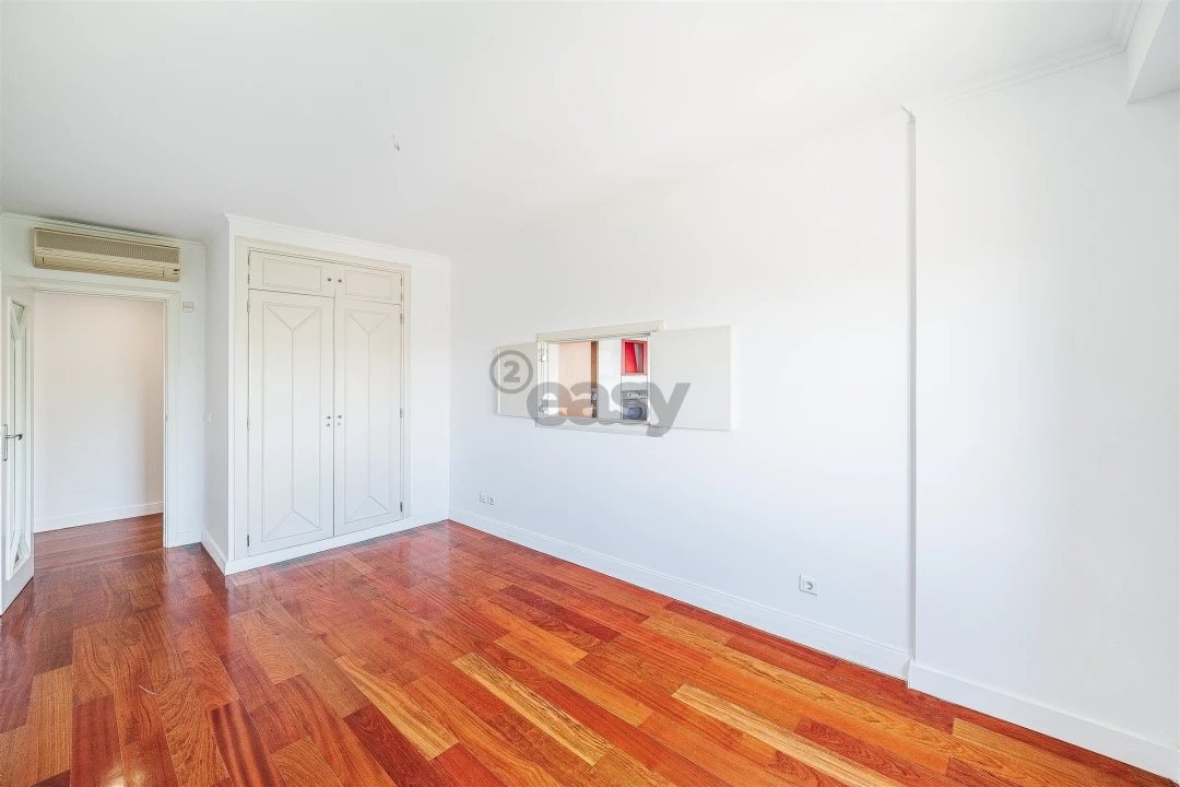 Apartamento T7 para Venda em Odivelas Foto 11