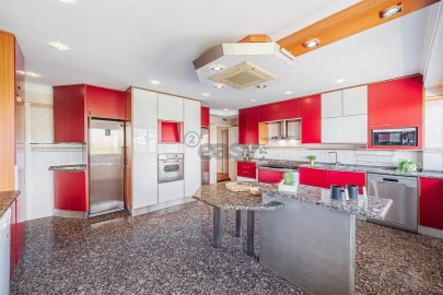 Apartamento T7 para Venda em Odivelas