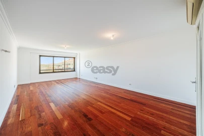Apartamento T7 para Venda em Odivelas